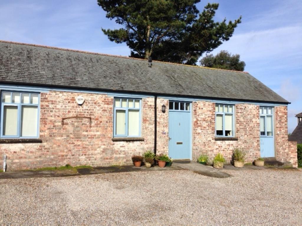 2 bed Semi-Detached House for rent in Lanner. From Goundrys Estate Agents - Truro