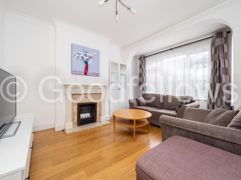3 bed Mid Terraced House for rent in Wallington. From Goodfellows Lettings
