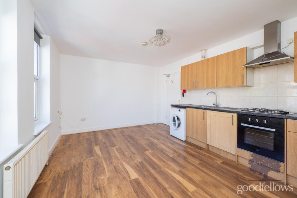 2 bed Apartment for rent in Wallington. From Goodfellows Lettings