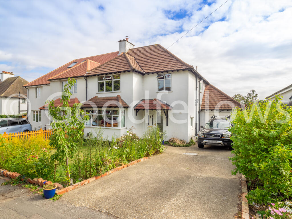 3 bed Semi Detached for rent in Carshalton. From Goodfellows Lettings 3 bed Semi Detached for rent in Carshalton. From Goodfellows Lettings