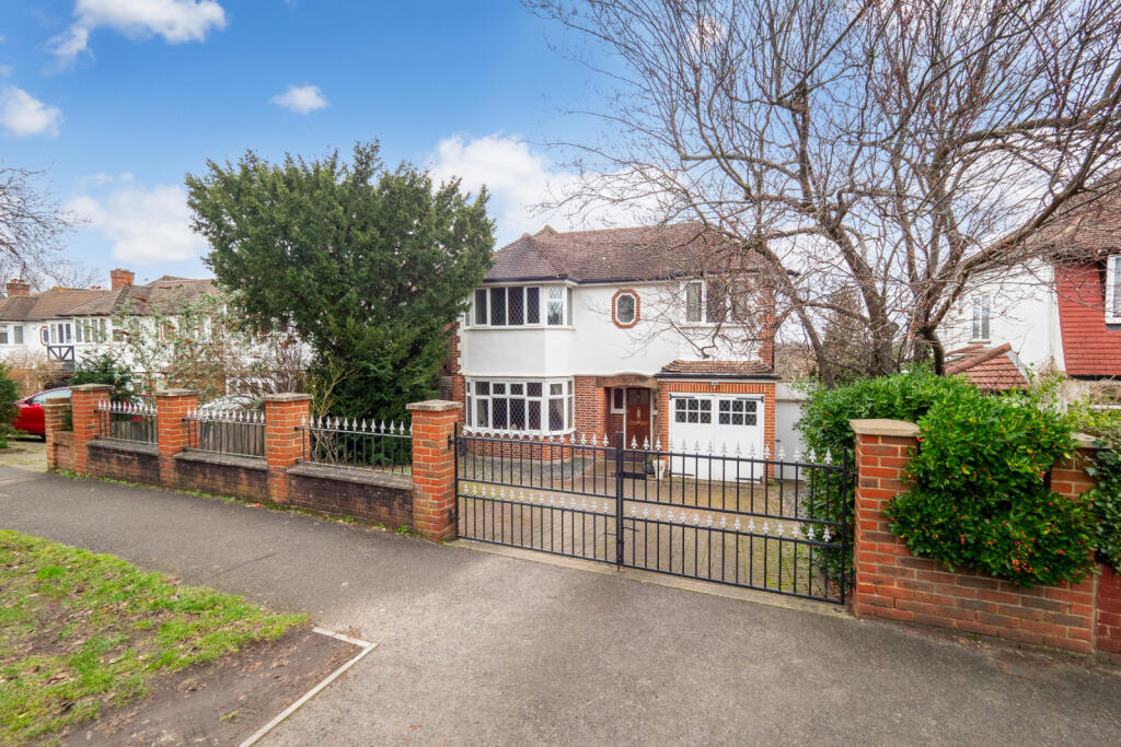 4 bed Detached for rent in Carshalton. From Goodfellows Lettings 4 bed Detached for rent in Carshalton. From Goodfellows Lettings