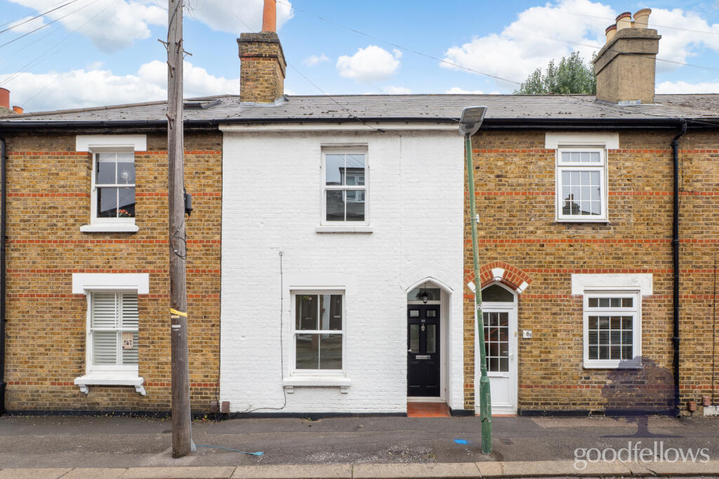 2 bed Mid Terraced House for rent in Wallington. From Goodfellows Lettings 2 bed Mid Terraced House for rent in Wallington. From Goodfellows Lettings