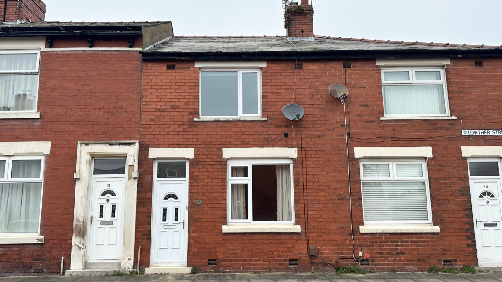 2 bed Mid Terraced House for rent in Preston. From Kingswood Properties City Center