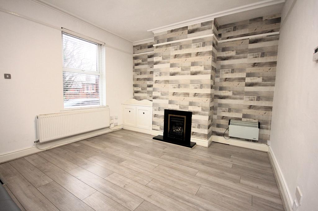 3 bed Mid Terraced House for rent in Preston. From Kingswood Properties City Center 3 bed Mid Terraced House for rent in Preston. From Kingswood Properties City Center