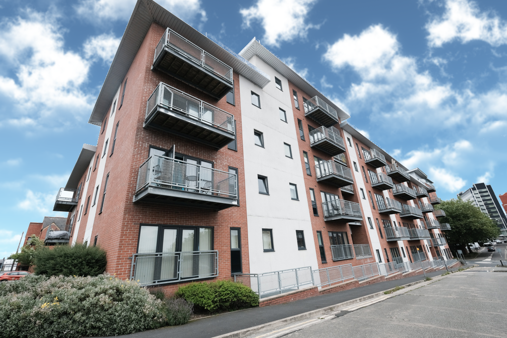 2 bed 1st Floor Flat for rent in Preston. From Kingswood Properties City Center