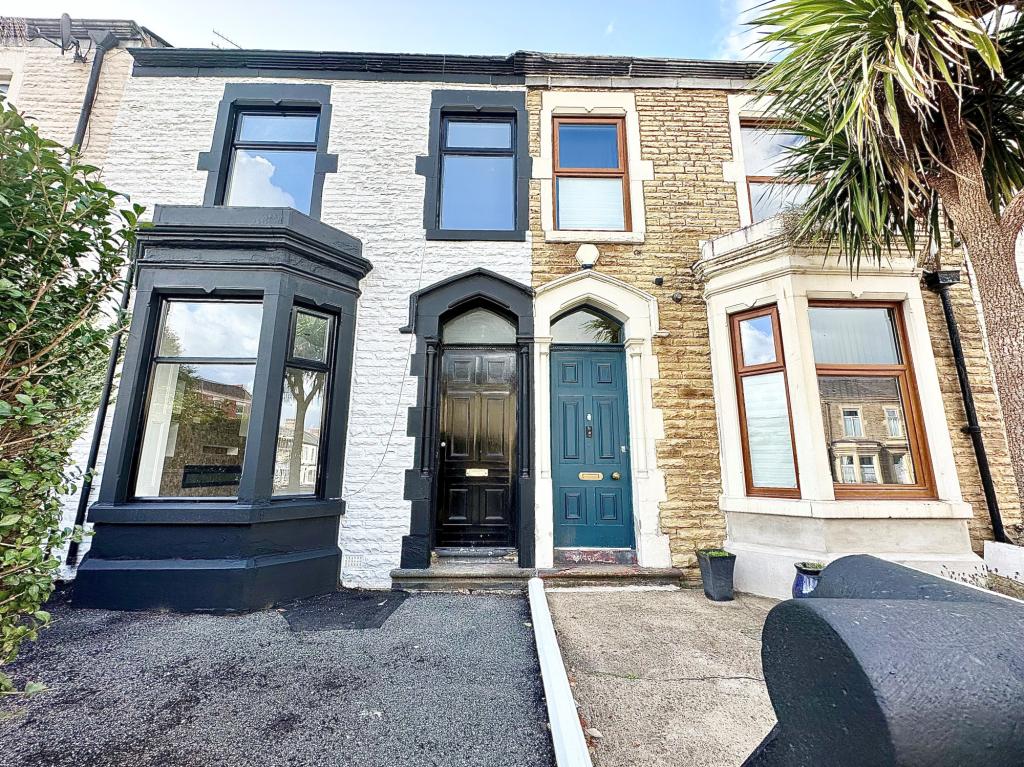 3 bed Mid Terraced House for rent in Preston. From Kingswood Properties City Center 3 bed Mid Terraced House for rent in Preston. From Kingswood Properties City Center
