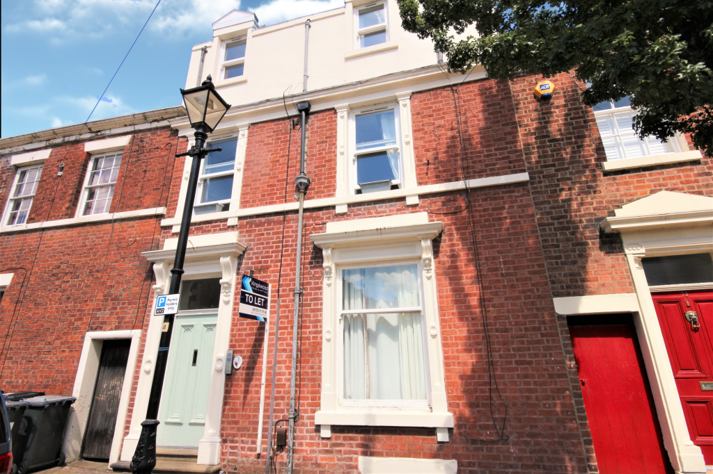 1 bed Apartment for rent in Preston. From Kingswood Properties City Center