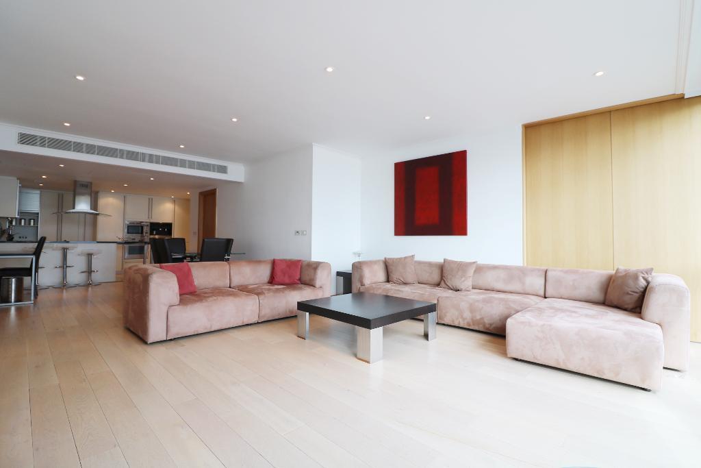 2 bed Flat for rent in London. From Monreal Shaw