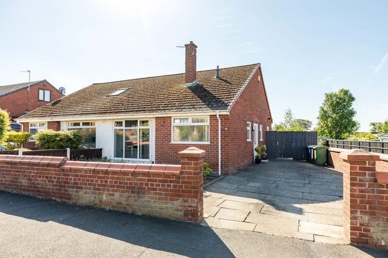 2 bed Semi-detached bungalow for rent in Wigan. From Regan & Hallworth - Standish