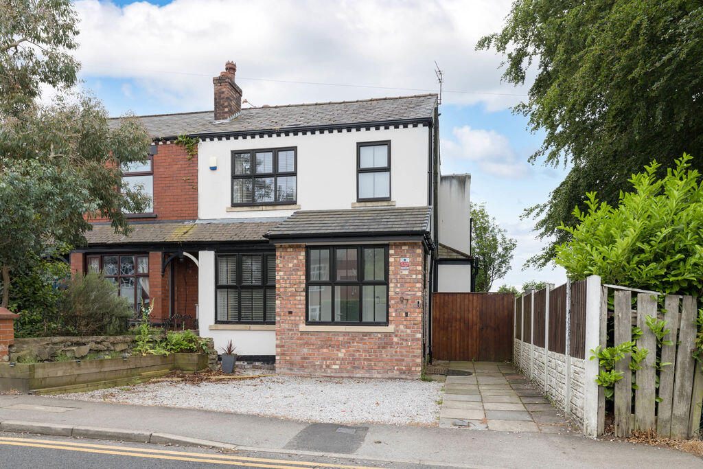 3 bed Semi Detached for rent in Longshaw. From Regan & Hallworth - Standish 3 bed Semi Detached for rent in Longshaw. From Regan & Hallworth - Standish