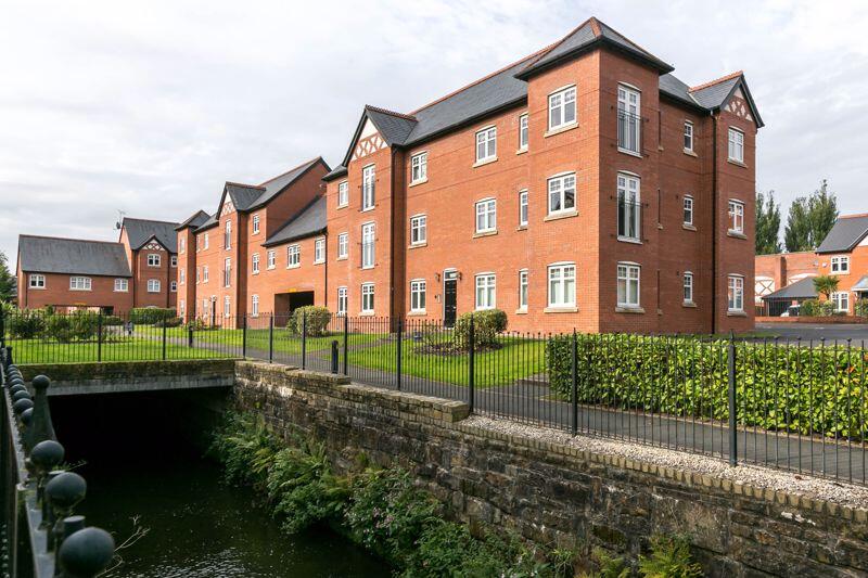 2 bed Apartment for rent in Worthington. From Regan & Hallworth - Standish 2 bed Apartment for rent in Worthington. From Regan & Hallworth - Standish