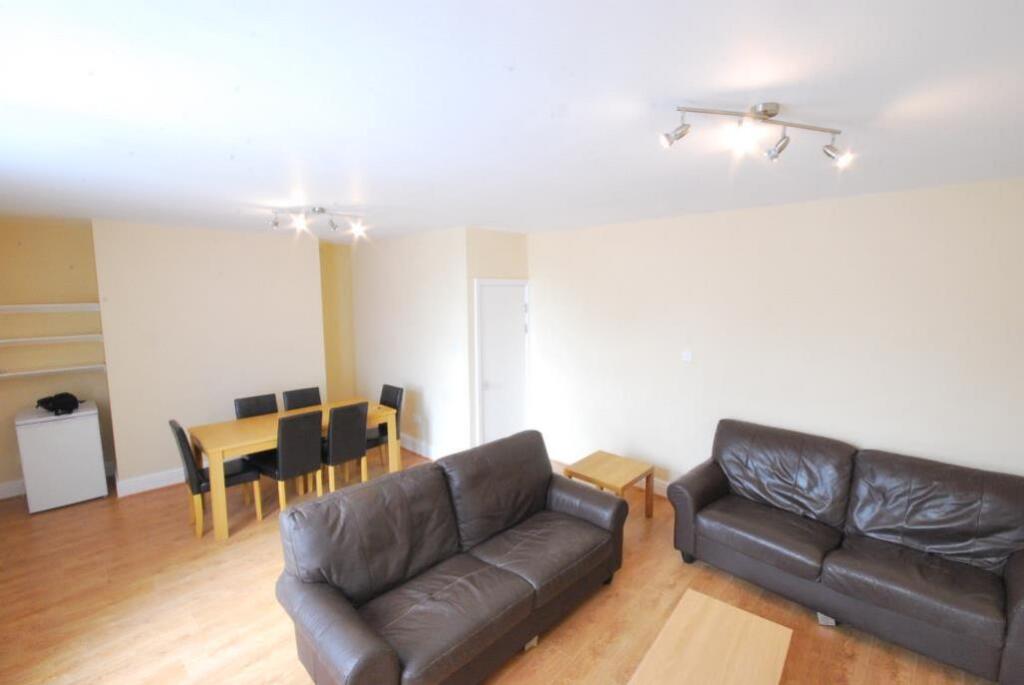 6 bed Annexe for rent in Newcastle upon Tyne. From Easiliving - Jesmond