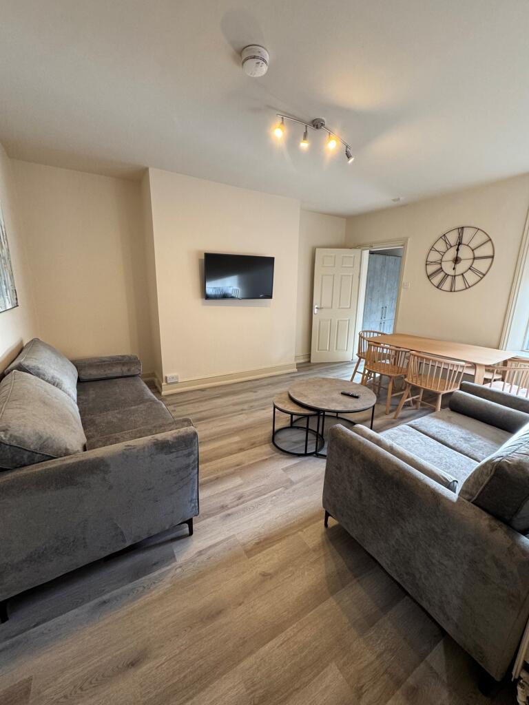 1 bed House Share for rent in Newcastle upon Tyne. From Easiliving - Jesmond