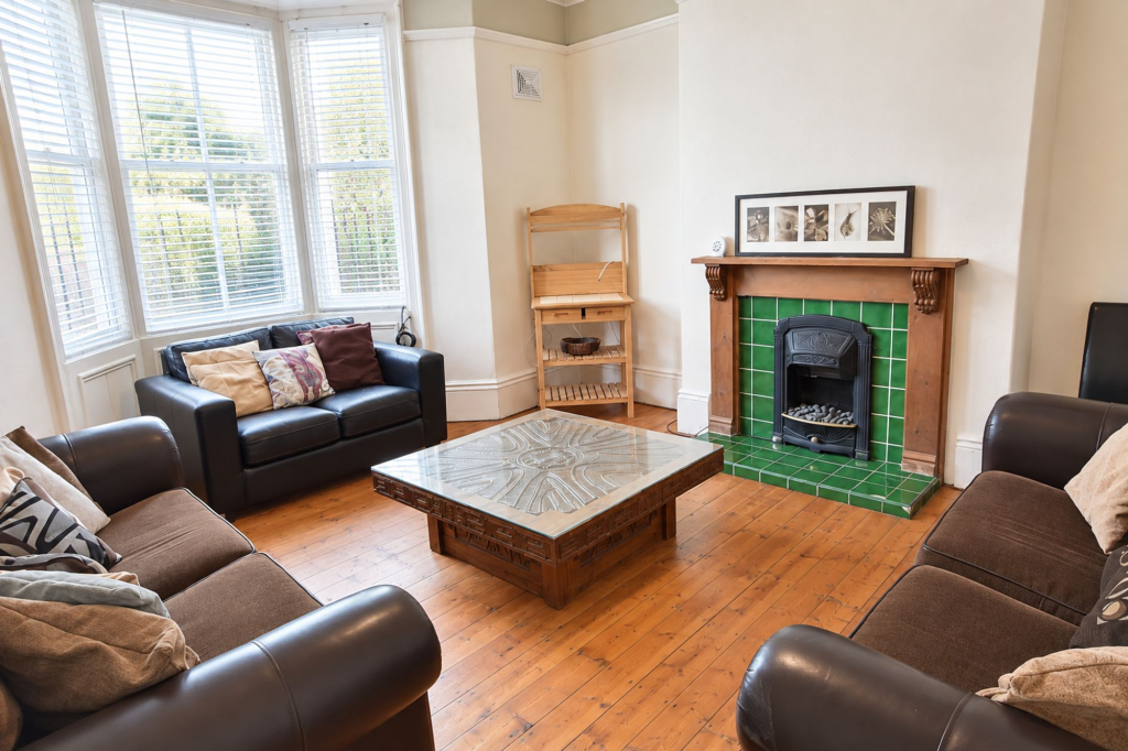 7 bed Mid Terraced House for rent in Newcastle upon Tyne. From Easiliving - Jesmond