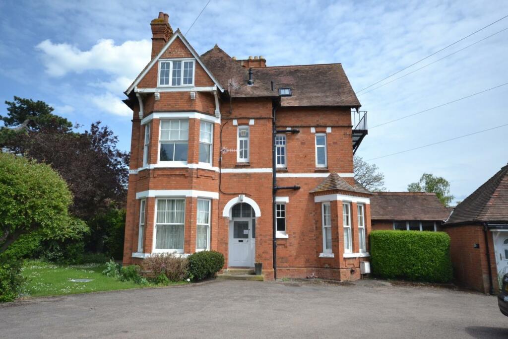 1 bed Flat for rent in Stratford-upon-Avon. From Edwards Estate Agents