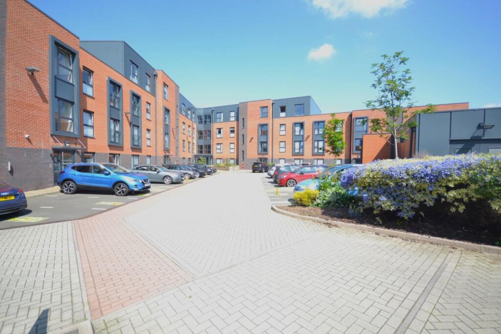 1 bed 1st Floor Flat for rent in Clifford Chambers. From Edwards Land and New Homes - Stratford upon Avon