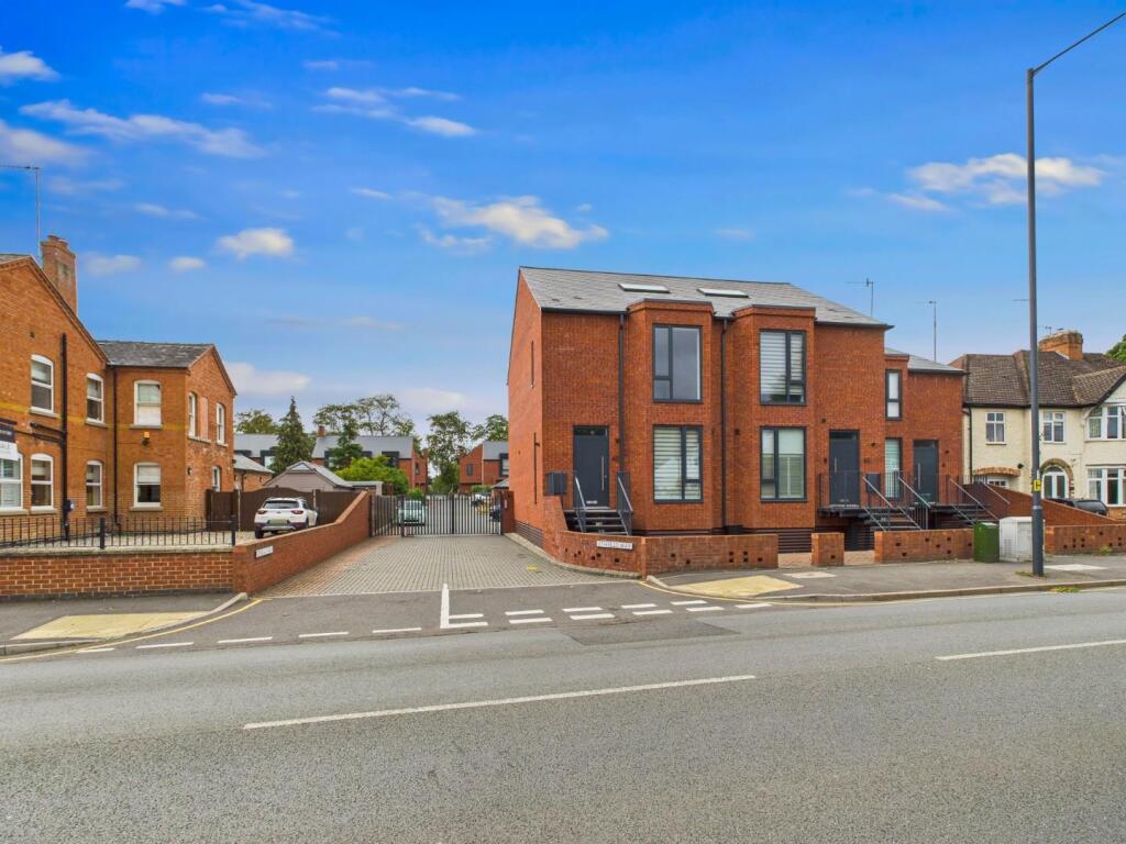 3 bed Detached for rent in Stratford-upon-Avon. From Edwards Land and New Homes - Stratford upon Avon