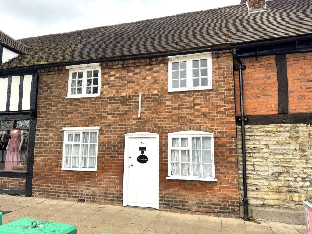 2 bed Detached for rent in Stratford-upon-Avon. From Edwards Land and New Homes - Stratford upon Avon 2 bed Detached for rent in Stratford-upon-Avon. From Edwards Land and New Homes - Stratford upon Avon