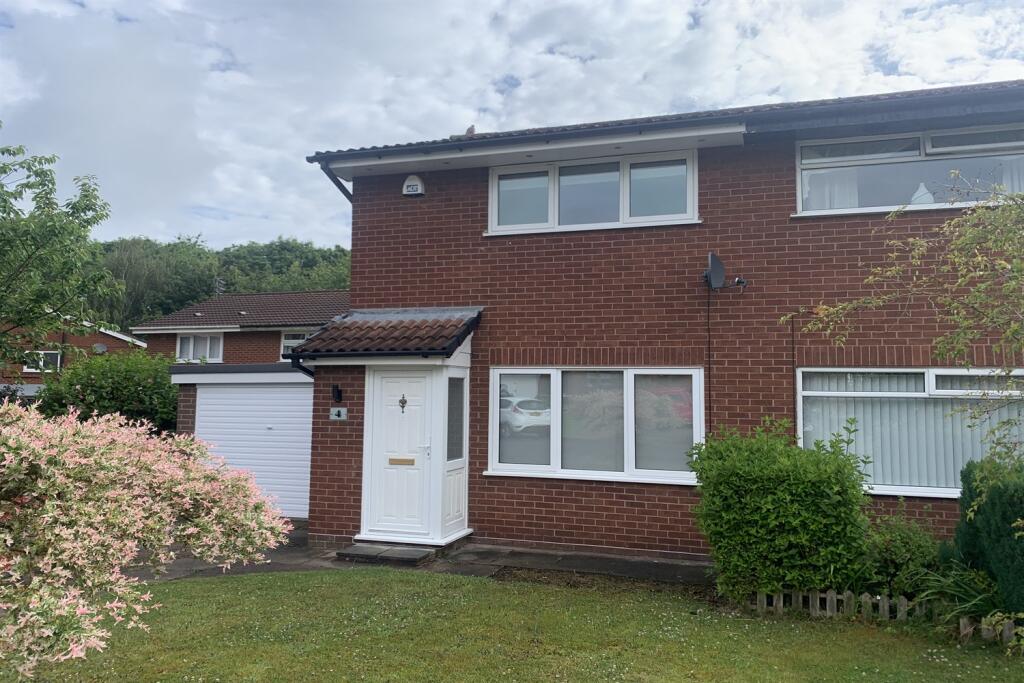 2 bed Detached for rent in Sutton Weaver. From Edwards Grounds - Runcorn