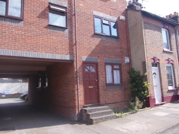 1 bed Flat for rent in Luton. From Ultimate Connexions