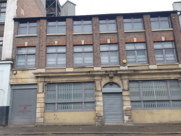 Industrial/ Warehouse for rent in Luton. From Ultimate Connexions