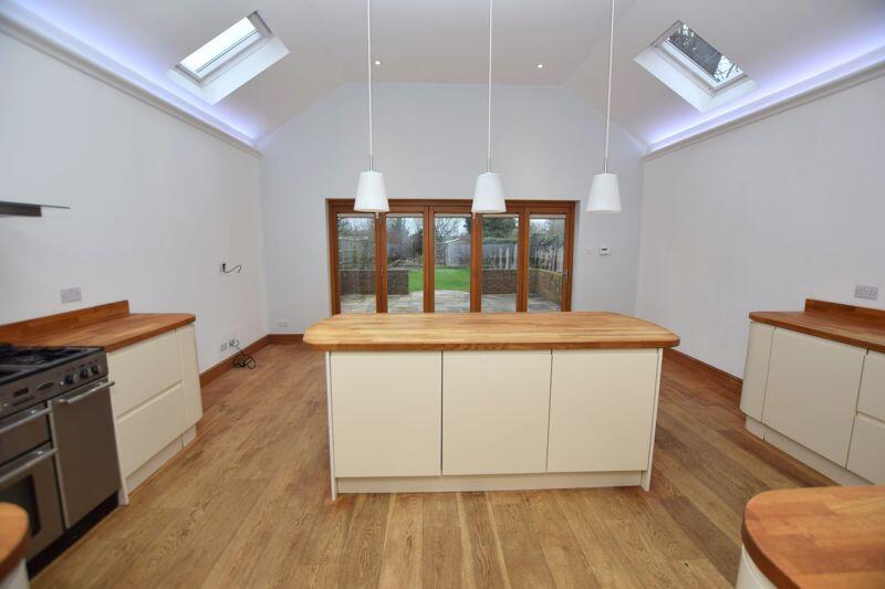 4 bed Semi-detached bungalow for rent in Maidstone. From Ferris & Co - Bearsted
