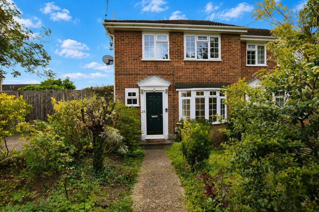 3 bed Mid Terraced House for rent in Three Tees. From Ferris & Co - Bearsted 3 bed Mid Terraced House for rent in Three Tees. From Ferris & Co - Bearsted