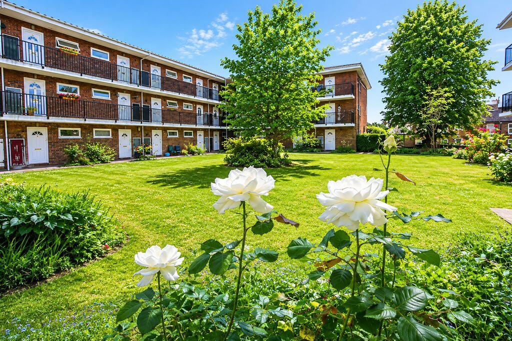 1 bed 1st Floor Flat for rent in Boxley. From Ferris & Co - Bearsted 1 bed 1st Floor Flat for rent in Boxley. From Ferris & Co - Bearsted