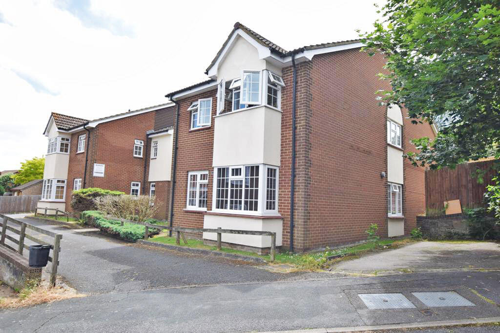 1 bed 1st Floor Flat for rent in Three Tees. From Ferris & Co - Bearsted