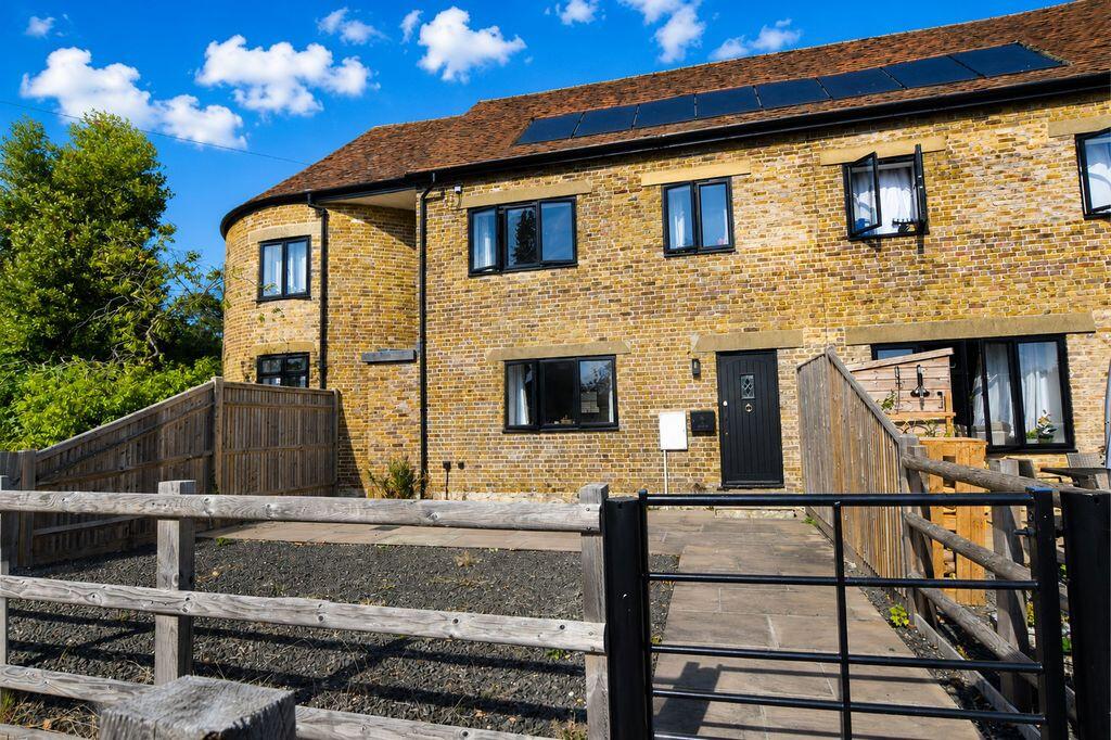 2 bed Mid Terraced House for rent in Detling. From Ferris & Co - Bearsted