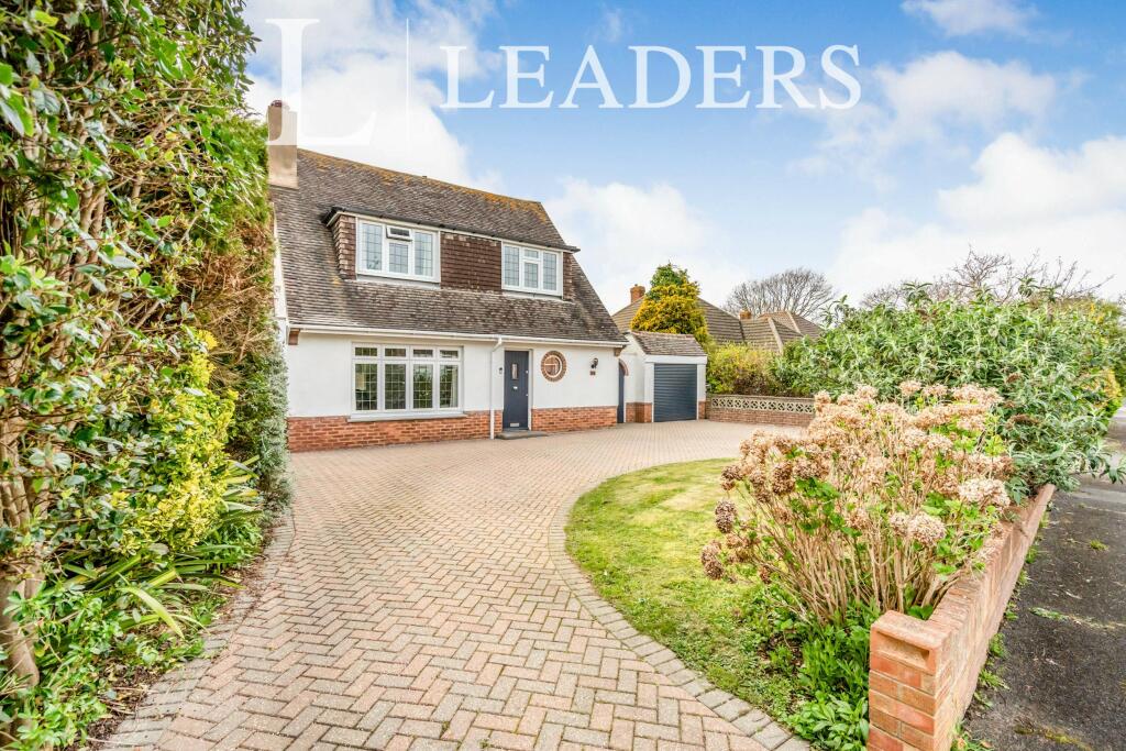 3 bed Detached House for rent in Fleet. From Leaders - Emsworth