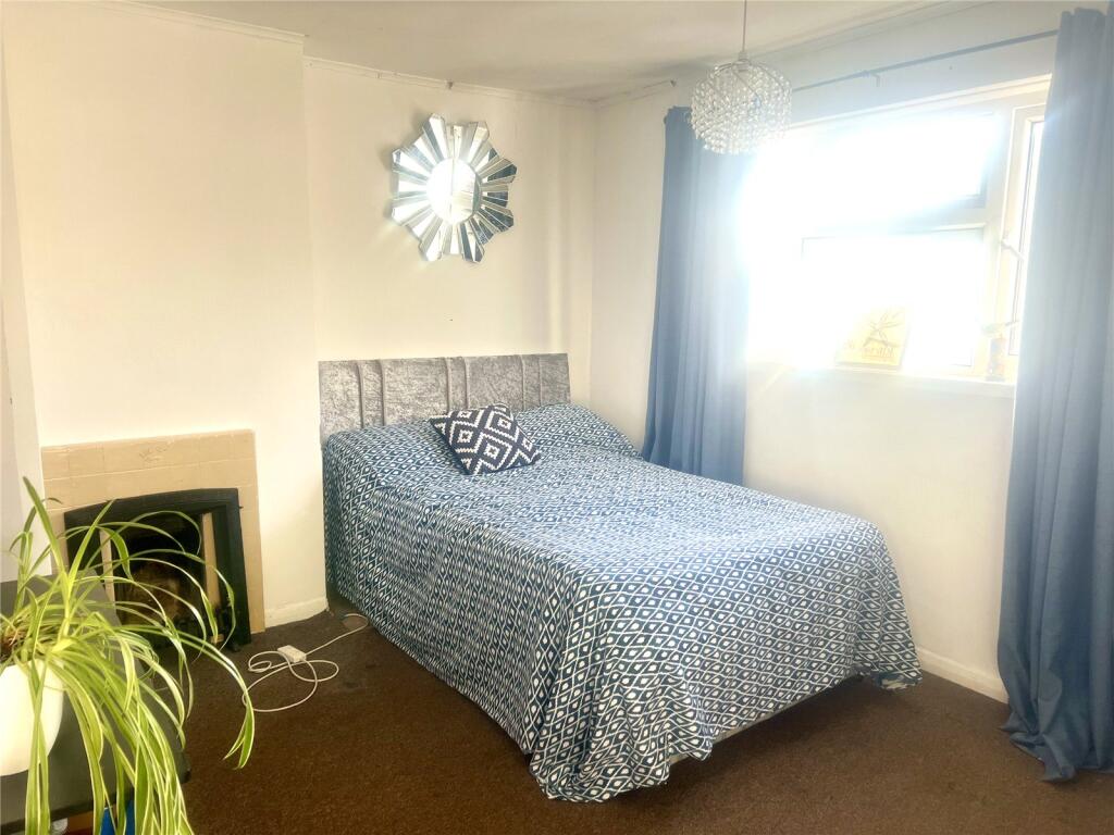 1 bed House Share for rent in Havant. From Leaders - Emsworth