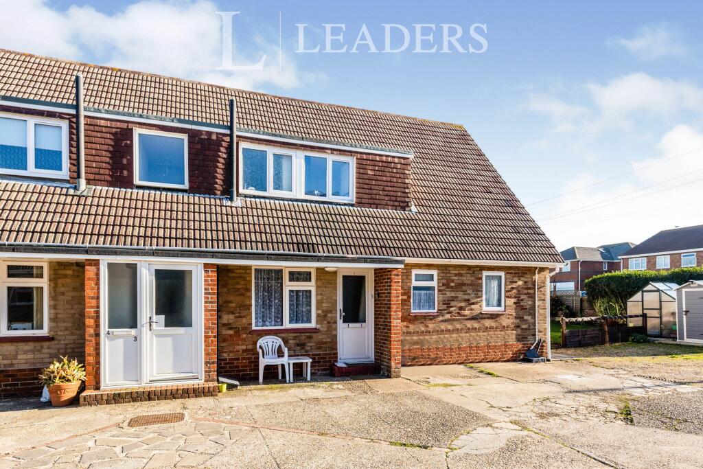 3 bed 1st Floor Flat for rent in Fleet. From Leaders - Emsworth