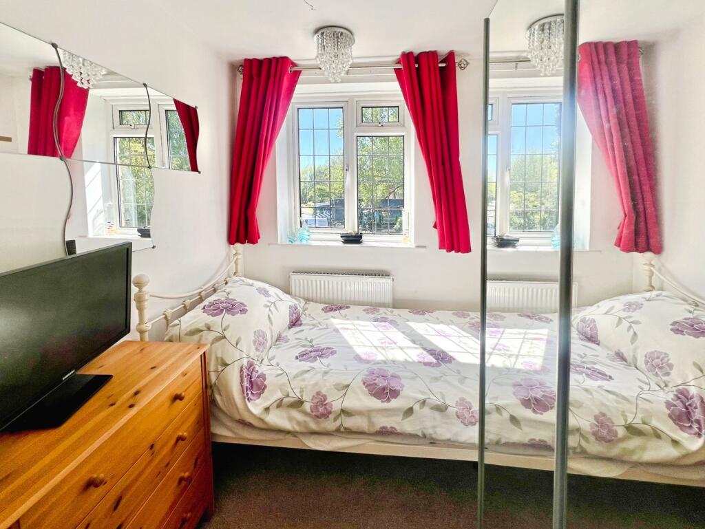 1 bed House Share for rent in Havant. From Leaders - Emsworth