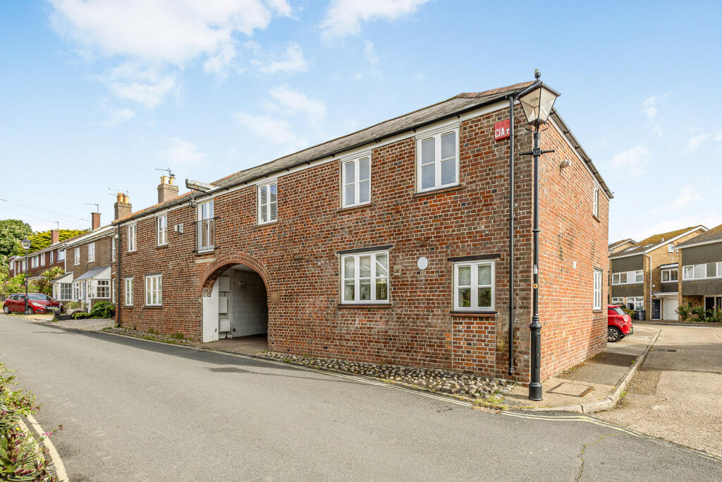 3 bed Detached for rent in Emsworth. From Leaders - Emsworth