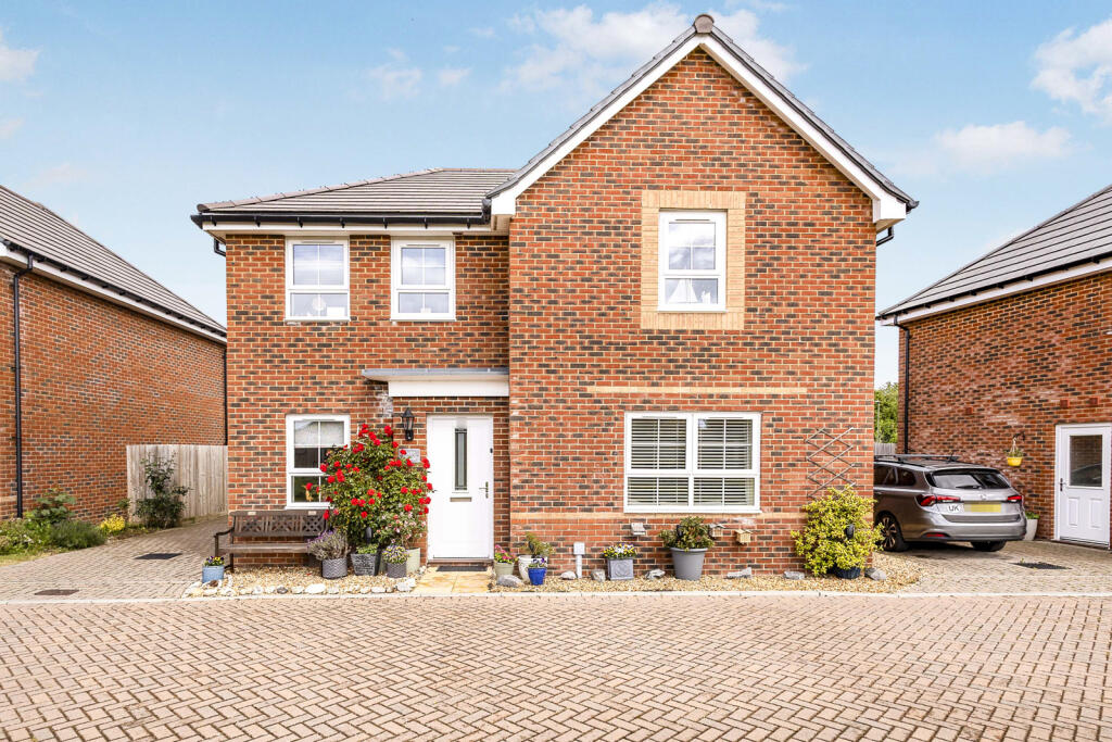4 bed Detached for rent in Emsworth. From Leaders - Emsworth
