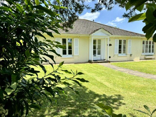 3 bed Bungalow for rent in Pagham. From Leaders - Emsworth
