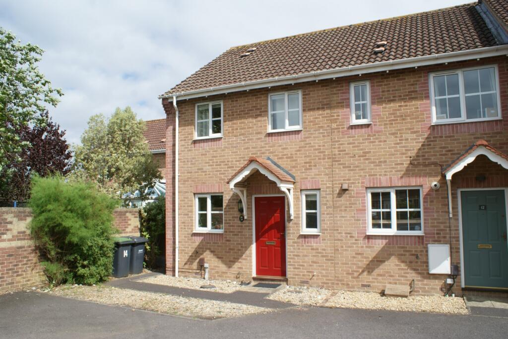 2 bed Mid Terraced House for rent in Havant. From Leaders - Emsworth
