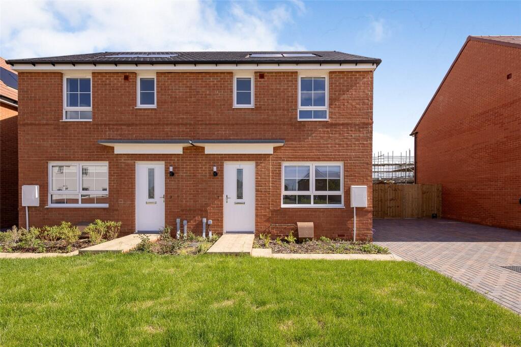 3 bed Semi Detached for rent in . From Leaders - Emsworth