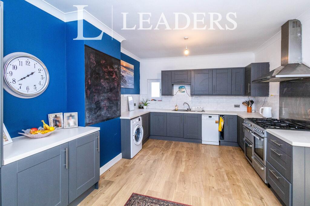 3 bed Semi Detached for rent in Fleet. From Leaders - Emsworth 3 bed Semi Detached for rent in Fleet. From Leaders - Emsworth