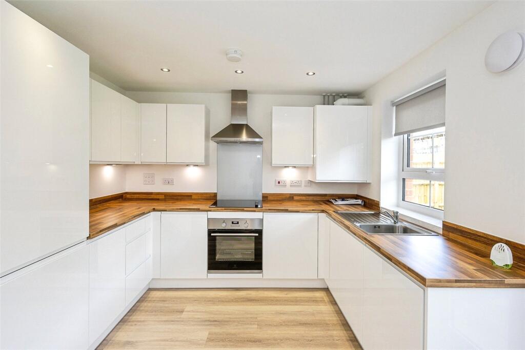 4 bed Semi Detached for rent in . From Leaders - Emsworth 4 bed Semi Detached for rent in . From Leaders - Emsworth