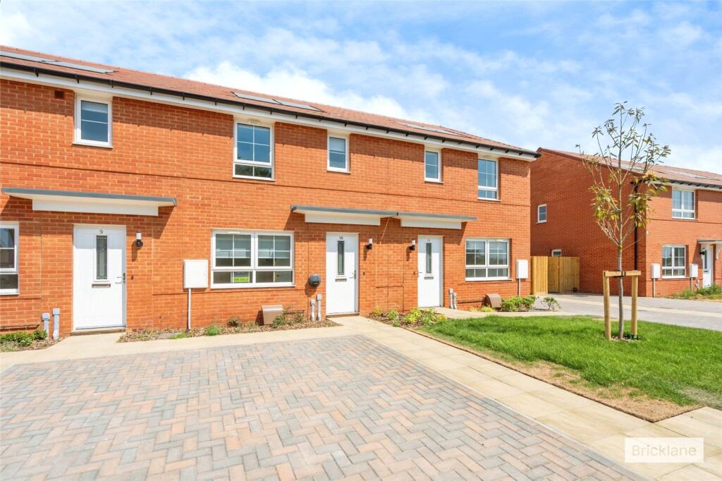 3 bed Semi Detached for rent in . From Leaders - Emsworth