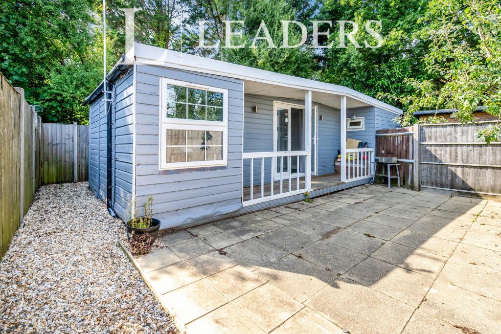 4 bed Studio for rent in Hambrook. From Leaders - Emsworth 4 bed Studio for rent in Hambrook. From Leaders - Emsworth