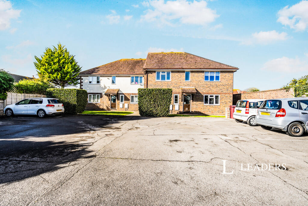 1 bed 1st Floor Flat for rent in Southbourne. From Leaders - Emsworth