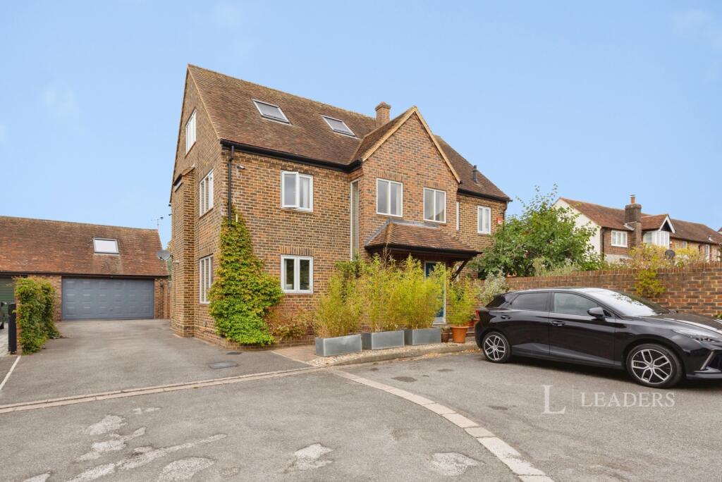 4 bed Detached for rent in Emsworth. From Leaders - Emsworth 4 bed Detached for rent in Emsworth. From Leaders - Emsworth