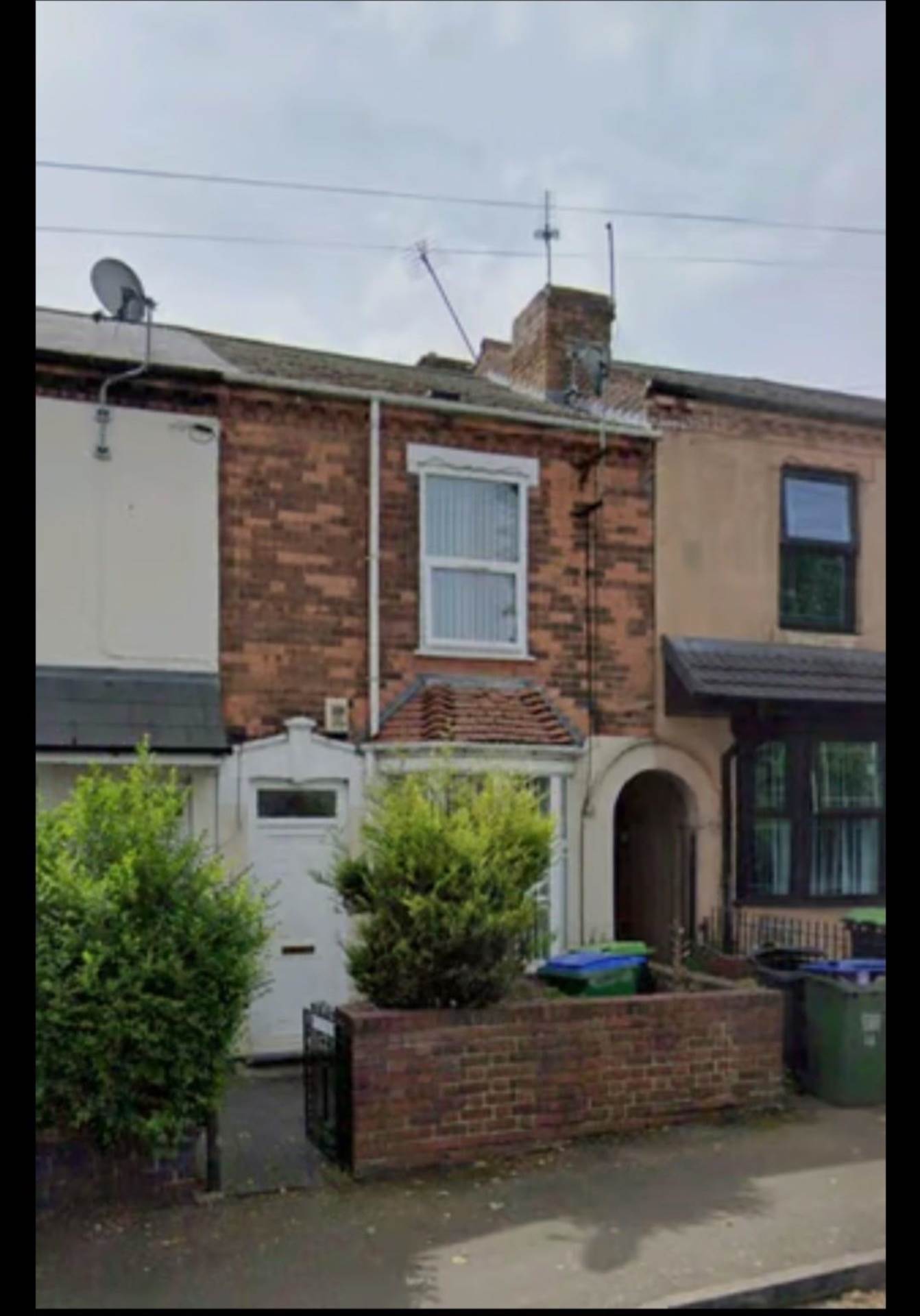 3 bed Mid Terraced House for rent in Smethwick. From Zenith Estate Agents
