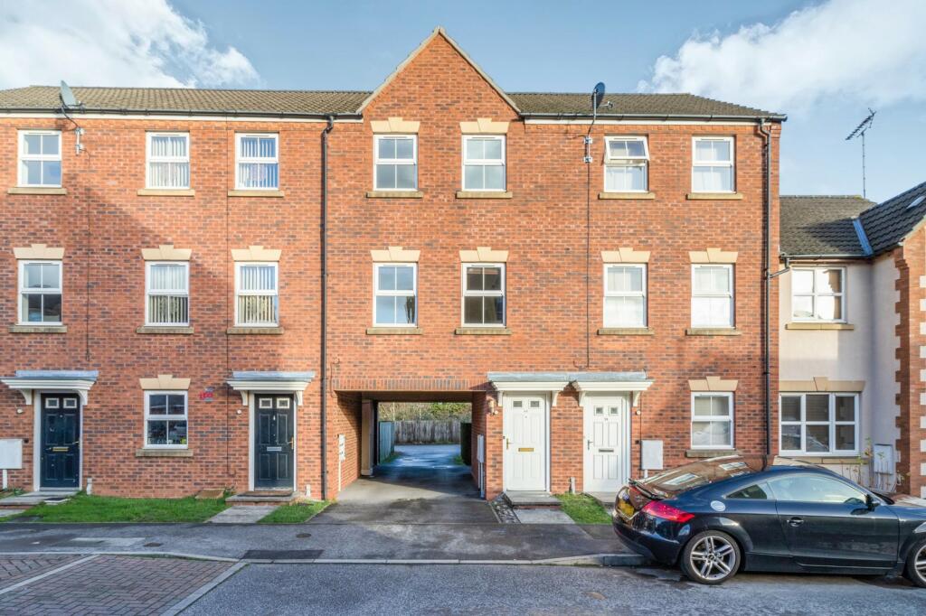2 bed Town House for rent in Mansfield Woodhouse. From Leaders - Mansfield