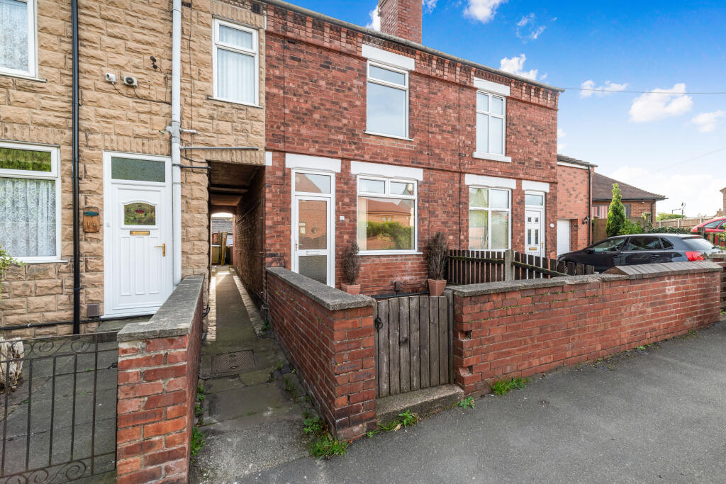 2 bed Mid Terraced House for rent in Pinxton. From Leaders - Mansfield