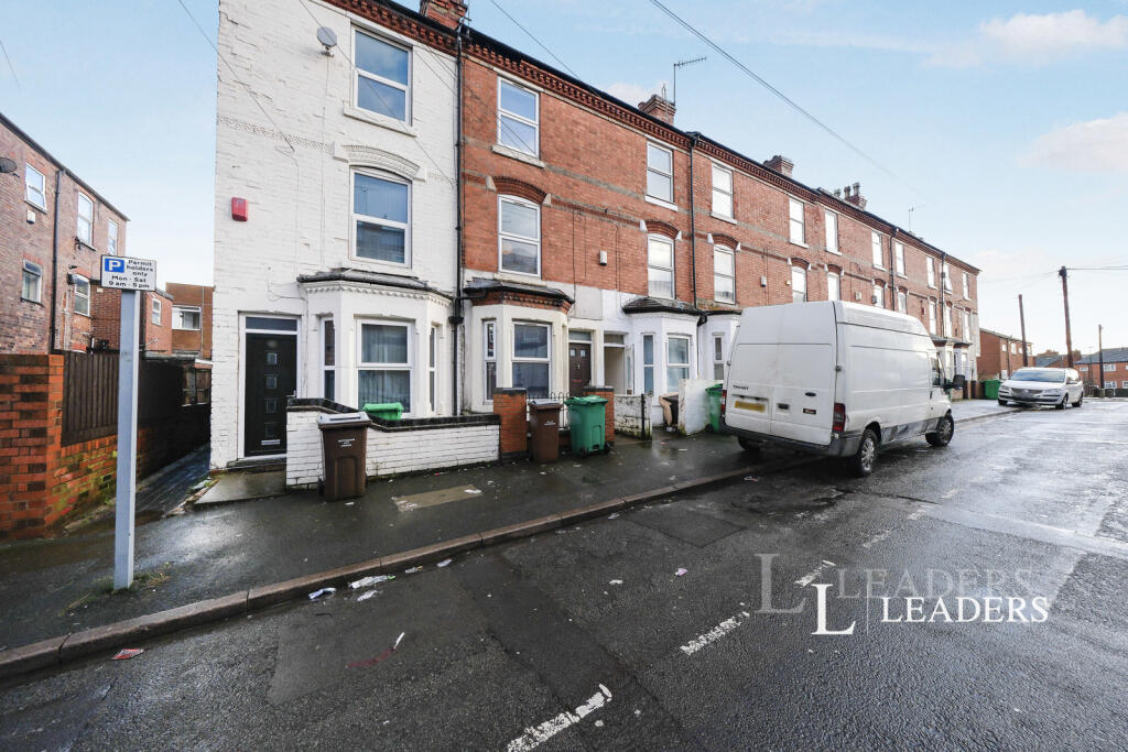 3 bed Mid Terraced House for rent in Nottingham. From Leaders Sales - Nottingham 3 bed Mid Terraced House for rent in Nottingham. From Leaders Sales - Nottingham