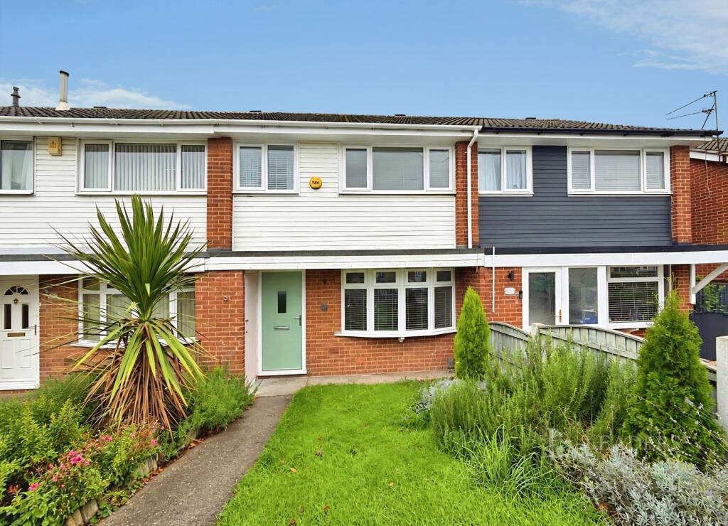 3 bed Mid Terraced House for rent in Arnold. From Leaders Sales - Nottingham